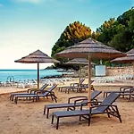 Apartment Josipa With 2 Bedrooms Near The Sports Center And The Beach