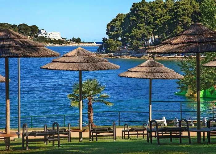 Apartment Josipa With 2 Bedrooms Near The Sports Center And The Beach